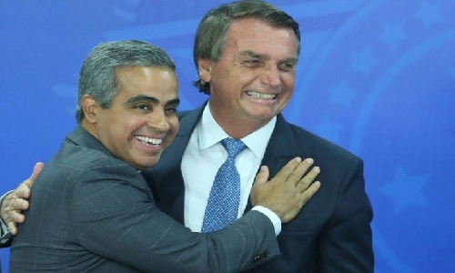 CPI escancara repasse de R$ 11 milhões do Banco Master a ex-ministro de Bolsonaro