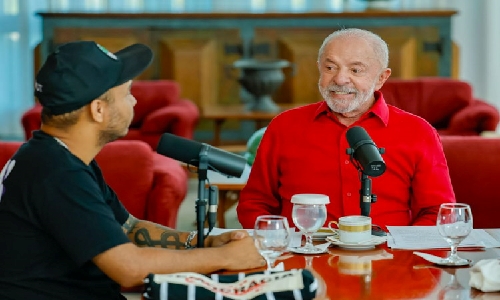 ‘Cadê os R$130 milhões que o Flávio Bolsonaro pegou do Vorcaro para o filme do pai?’