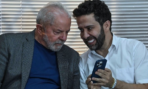 'Exército do Lula' bate 7 milhões e Janones garante que presidente vai ganhar eleição