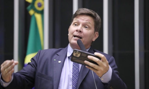 FARRA DAS EMENDAS! Mario Frias e aliado direcionam R$ 920 mil de verba pública para empresas do presidente de clube de tiro!