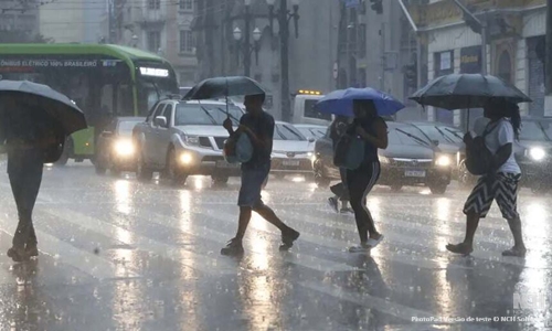 Frente fria provoca chuvas intensas em grande parte do país