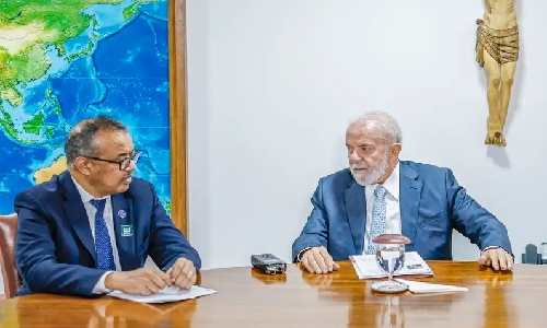 Lula se reúne com chefe da OMS e reafirma compromisso com a saúde global