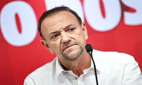 Presidente do PT exige apuração rigorosa sobre ligação de Flávio Bolsonaro com Banco Master