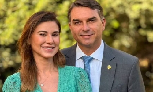 Pânico de vazamento de vídeos de festas privadas assombra aliados de Flávio Bolsonaro