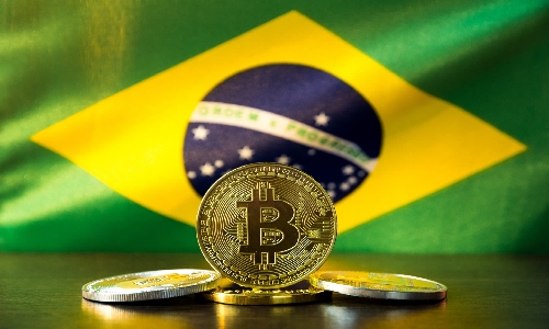 Esquema ilegal com criptomoeda e crianças ugandenses é usado para alavancar Flávio Bolsonaro