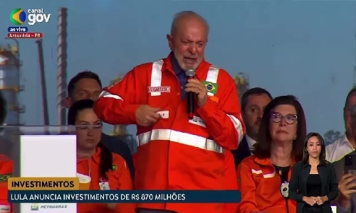 Lula critica “vagabundos profissionais em tentar vender a Petrobras”