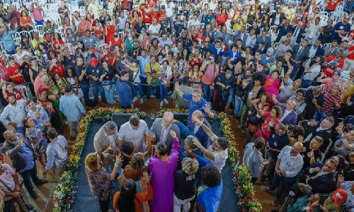 Movimento evangélico manifesta apoio a Lula e faz críticas à candidatura de Flávio Bolsonaro