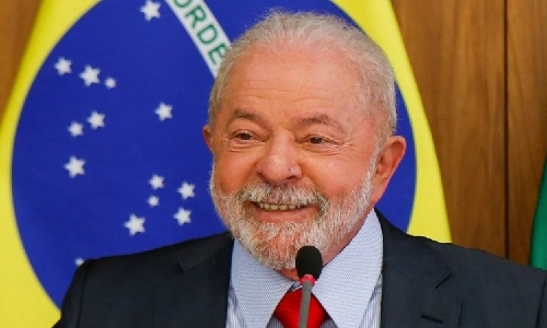 Lula celebra vitória popular com fim da 