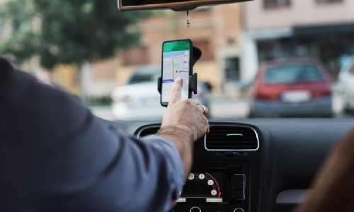 GRANDE DIA! Governo Lula lança R$ 30 bilhões para motoristas de app e taxistas renovarem o carro