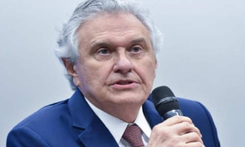 Governo de Ronaldo Caiado repassa R$ 1,36 bilhão para empresa financeira controlada pelo PCC