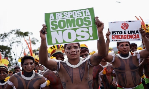 Indígenas enterram negacionismo e avisam: futuro do clima depende da proteção de nossos territórios