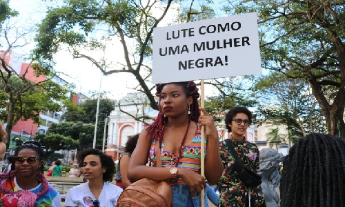 Julho das Pretas: mulheres negras marcham pelas ruas de todo país