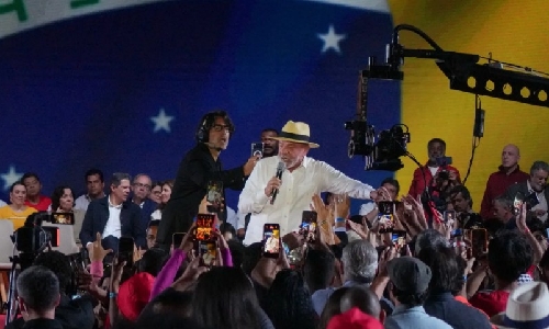 LULINHA PORRETA! Lula lança candidatura à reeleição com discurso combativo para esmagar a extrema-direita e avançar nas mudanças