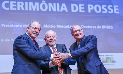 Lula injeta R$ 140 bilhões na indústria nacional e faz investimentos pelo BNDES superarem R$ 750 bilhões até o fim do mandato