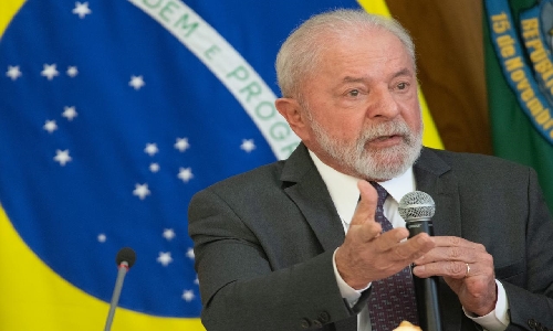 Lula prepara resposta firme contra o tarifaço imperialista de Donald Trump que ameaça o Brasil