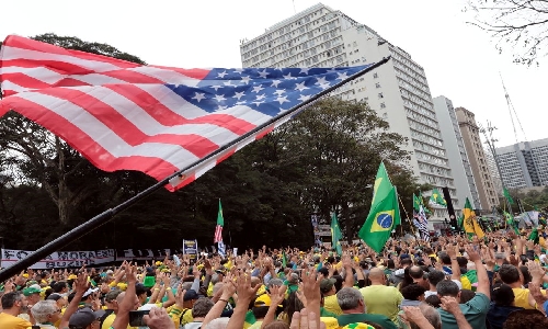 SUBMISSÃO TOTAL AOS EUA! Eduardo Bolsonaro quer o Itamaraty para entregar o Brasil a Trump e destruir o BRICS