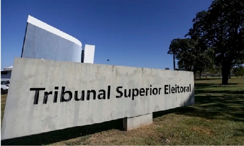 TSE aperta o cerco contra Nikolas Ferreira e Pablo Marçal por desinformação