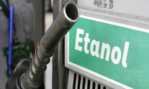 Etanol cai ao menor preço desde 2024 e ganha vantagem nos flex