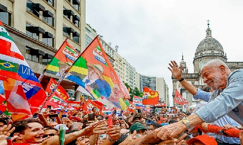 ‘Bet nunca mais. Jornada 6×1 nunca mais. Quadrilha do Vorcaro nunca mais’, afirma Lula no Rio