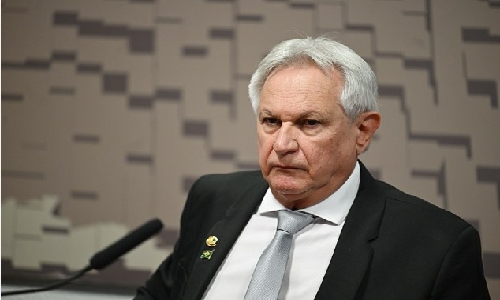 Comissão do Senado aprova em menos de oito minutos projeto que encarece conta de luz em bilhões