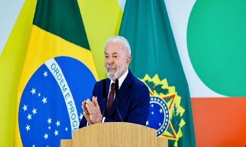 Lula pede a adversário explicação sobre ‘Bolsa-Farelo’, licença-maternidade e covid