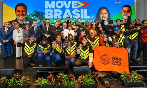 Lula turbina taxistas e motoristas de app com R$ 2,2 bilhões do BNDES para enterrar a exploração!