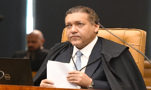 Revista Piauí expõe orgia e luxo no tríplex de Daniel Vorcaro em festa organizada para Kássio Nunes