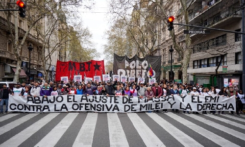 Anistia Internacional aciona órgãos globais contra ataques de Milei à imprensa