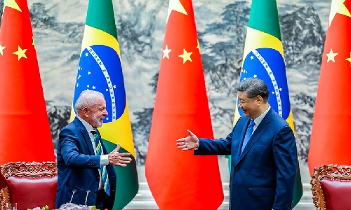 China defende soberania brasileira e propõe ampliar cooperação