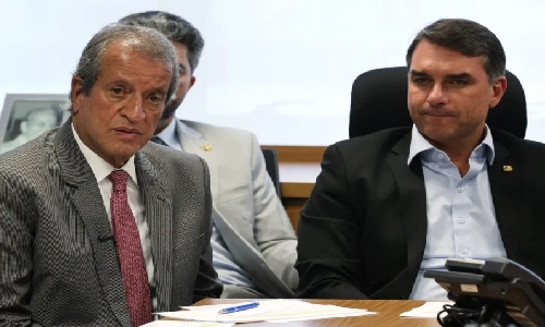 MÁSCARAS CAÍRAM! Valdemar queima Flávio Bolsonaro e escancara que senador foi atrás de Vorcaro por dinheiro