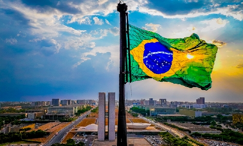 PT, PV e PCdoB invocam soberania para pedir apuração sobre a vinda de Milei ao Brasil