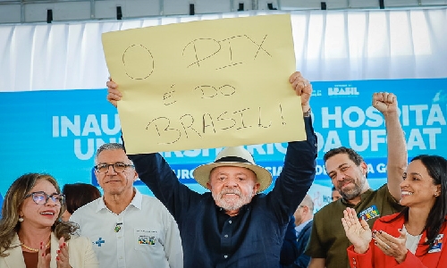 ‘São traidores; a pior espécie de ser humano’, afirma Lula sobre os Bolsonaro